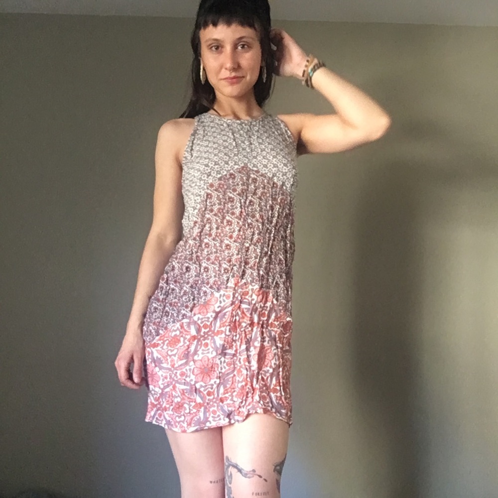 adorable floral beach/summer dress